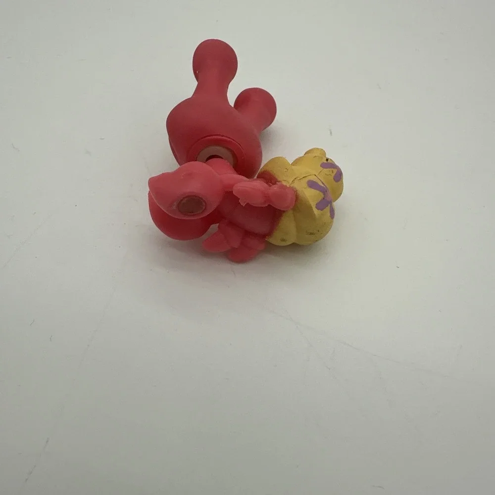 Littlest Pet Shop Hermit Crab Animal Figure Green Eyes Pink 577 Small